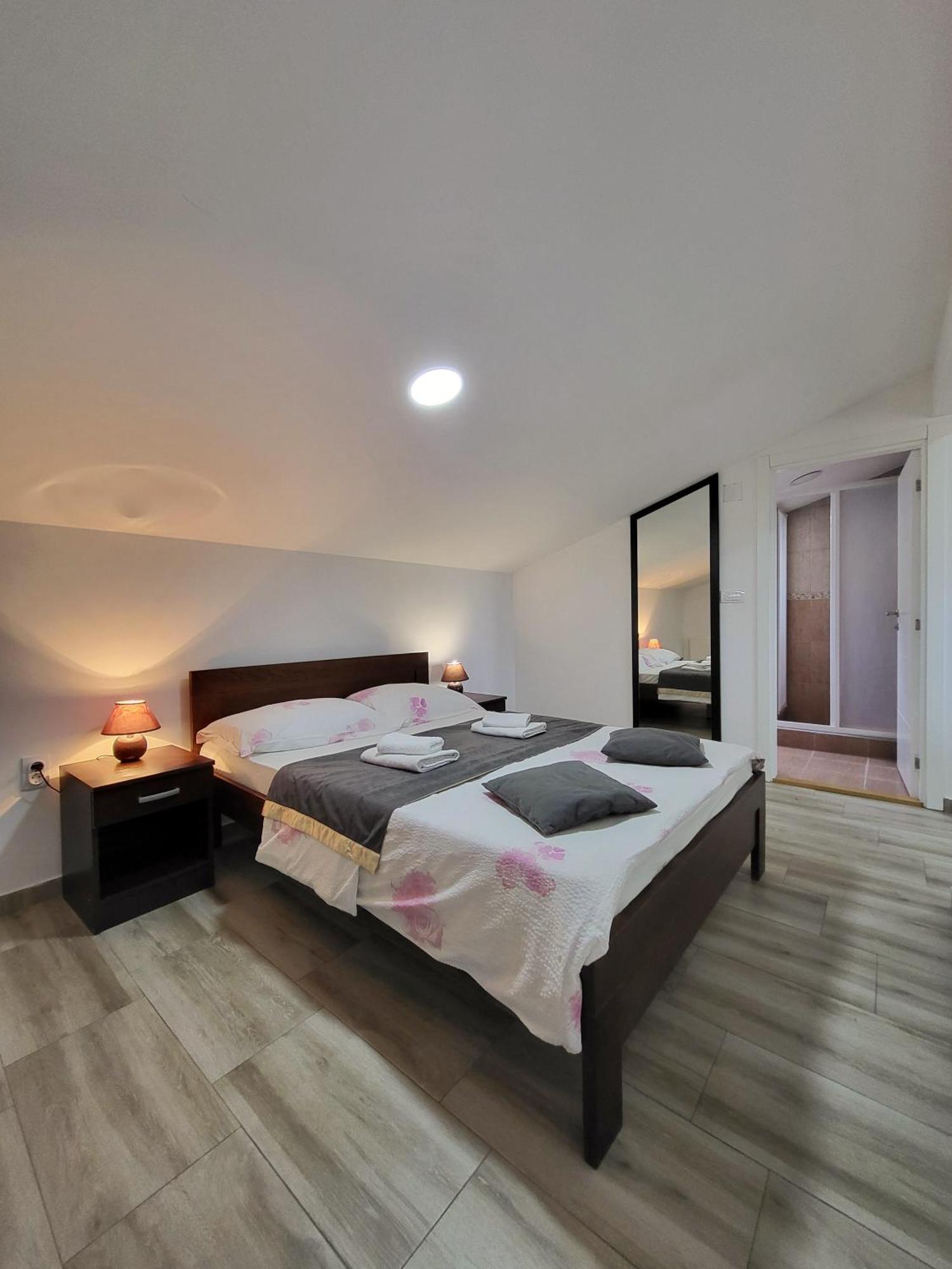 Apartmani Tarsko Jezero Zaovine Esterno foto