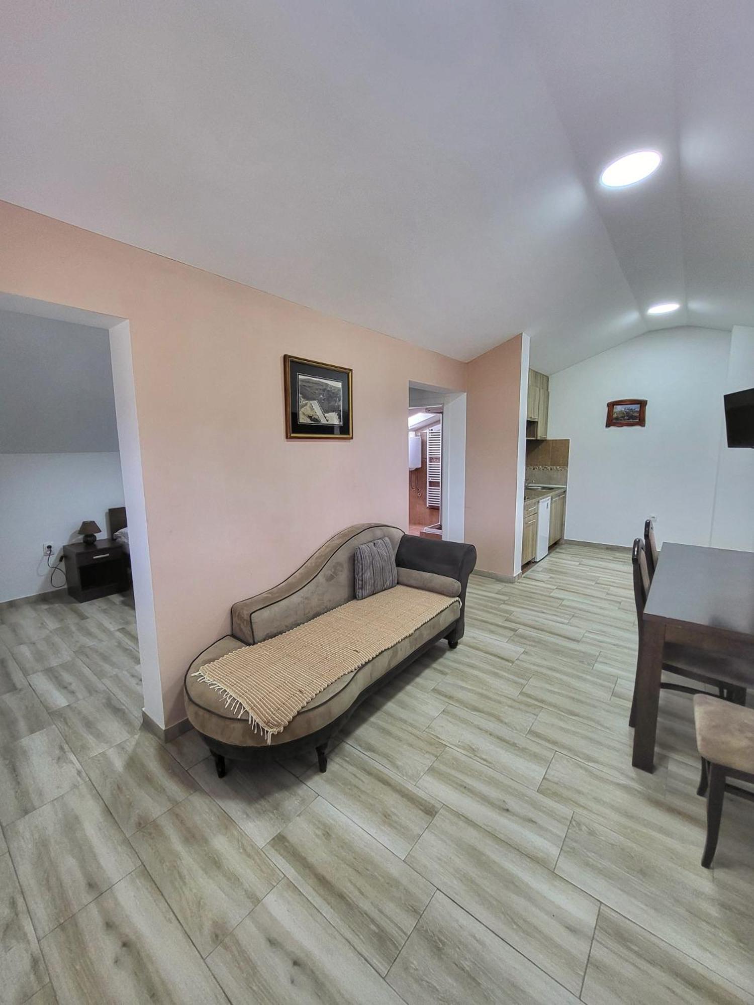 Apartmani Tarsko Jezero Zaovine Camera foto