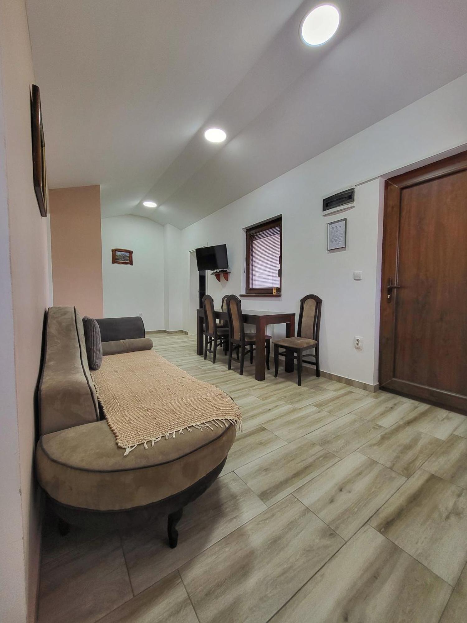 Apartmani Tarsko Jezero Zaovine Esterno foto