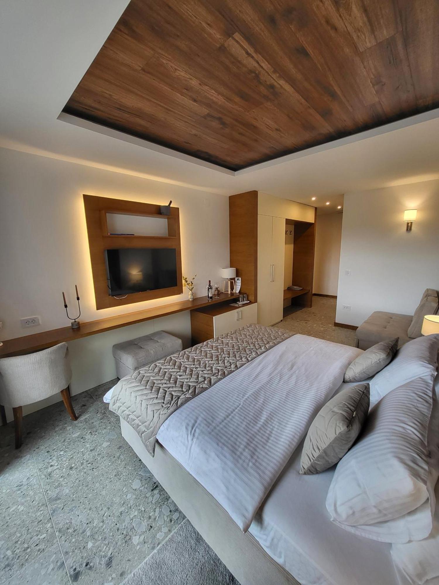 Apartmani Tarsko Jezero Zaovine Esterno foto